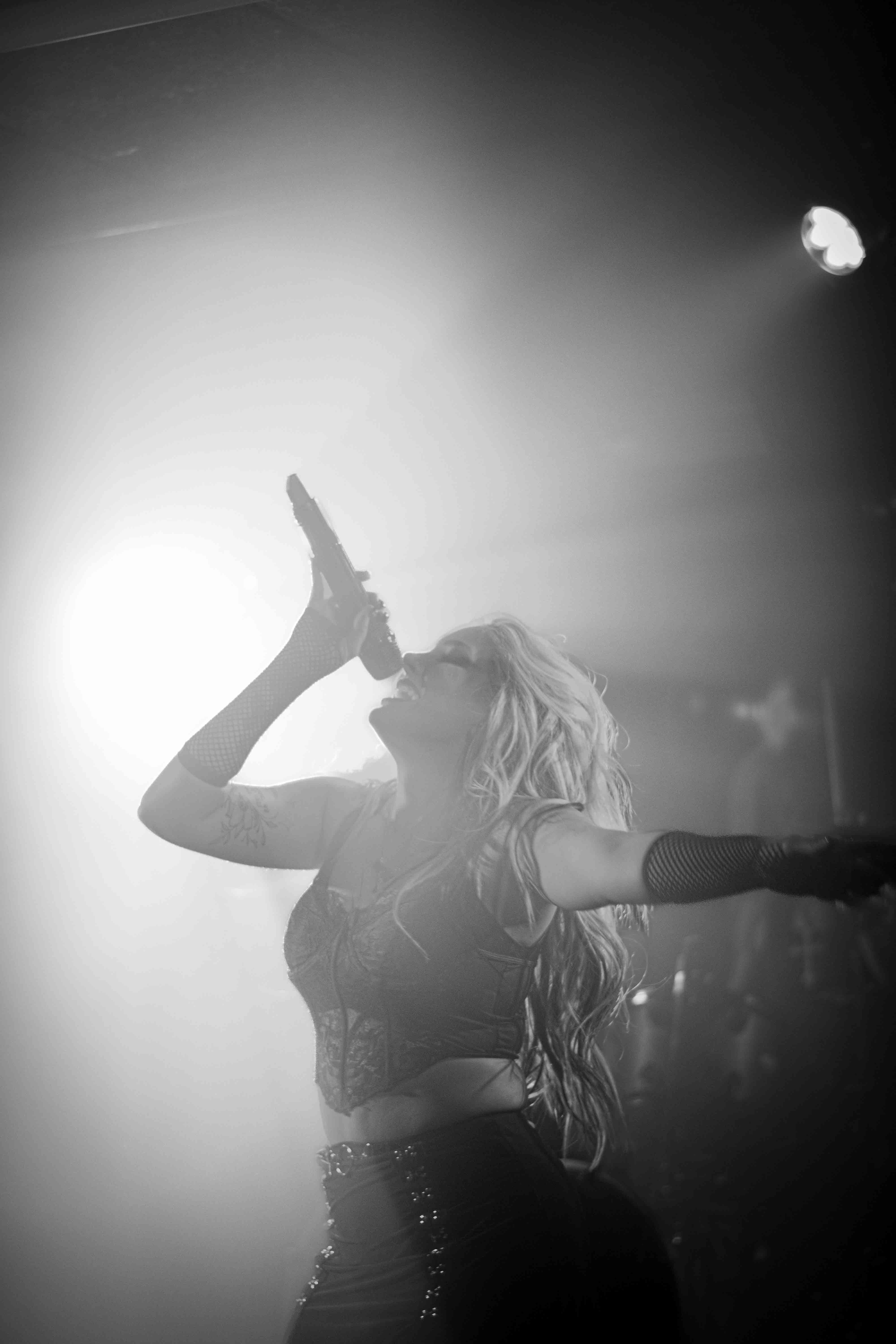 Portrait artistique dans une série personnelle